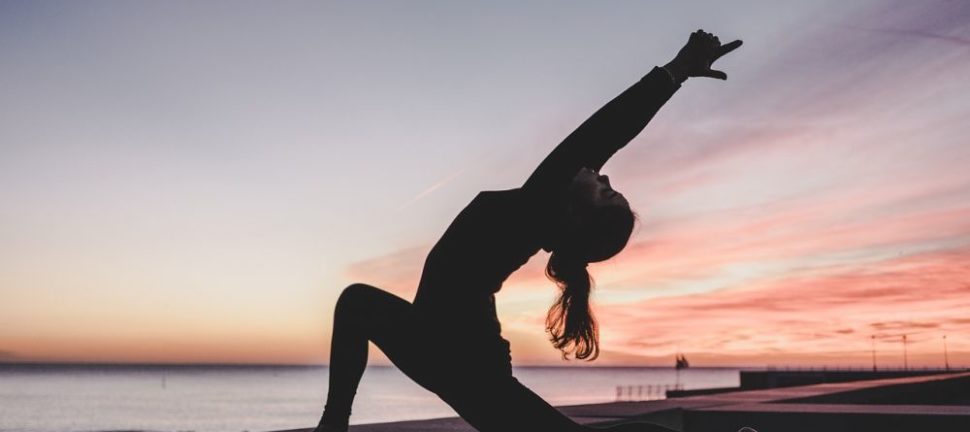 Hva er Yoga: En Dybdegående Utforskning av Yogaens Verden